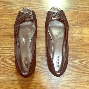 Kenneth Cole Black and Gold Peep Toe Flats